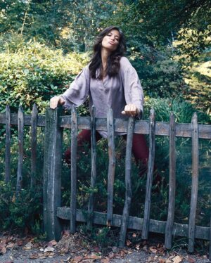 Carly Simon Instagram - Can you relate to this lyric?
“Often I wish that I never, never, never knew some of those secrets of yours”

Photographed by Ed Caraeff
#london #70s