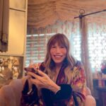 Carly Simon Instagram – What shall I sing about next?! I will sing a song for you! 💛🌞