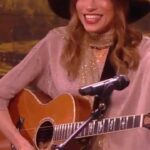 Carly Simon Instagram – And all the girls dreamed that they’d be your partner…. 
#youresovain