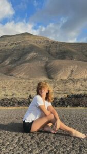 Actress Carme Barceló HD Instagram Photos and Wallpapers January 2024