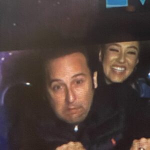 Carmen Porter Instagram - Quien dijo miedo? Lo que se hace por una hija!!! Space Mountain!!!#disneylandlosangeles