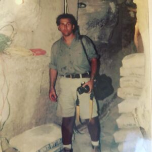 Carmen Porter Instagram - Dentro de la gran pirámide!!! Hace unos 22 años!!!