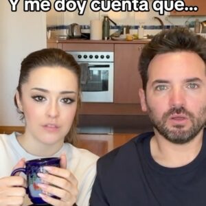 Carmen Sánchez Instagram - #pedropedro @carmensanchez_l ☕️