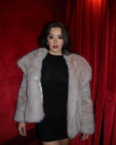 Actress Carmen Sánchez HD Instagram Photos and Wallpapers February 2024