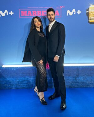 Carmen Sánchez Instagram - PREMIERE MARBELLA💫
.
.
.
💄💇‍♀️ @narsissist @belencasado_ 
👗💎 @pinkoofficial @viacomunicacion 
👠 @lilyandyou.shoes @15segundos_agencia 
Always with @yolanda_faria