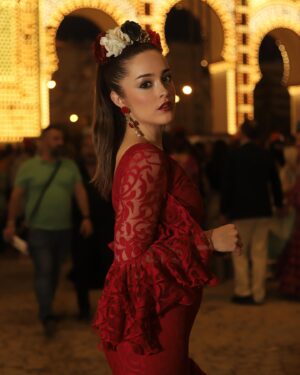 Carmen Sánchez Instagram - Ha sido mi primera Feria , pero sin duda no la última💃❤️