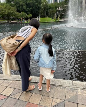 Carmen Soo Instagram - S T A Y C A T I O N
Over the weekend we took Béa for a little celebration after her week long school assessments.
Needless to say she had a blast.
🍉👙🌞🌸🍦🥰♥️