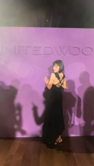 Carmen Soo Instagram - Thrilled to witness the new collection launch of @united_wood THIS IS LOVE 
Another stylish and wearable collection with many clever separates. 
Congratulations @jonathancheng @mistervoon

Thank you @pauliusstaniunas for all the beautiful photos and videos 😘