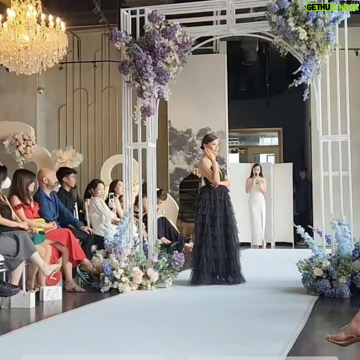 Carmen Soo - 3 Likes - I’ve been a fan of @doublewoot_fashion for years and have also worked with the sisters on several occasions.
So happy to be asked to walk for their show yesterday.
Congratulations @doublewoot_fashion @helentoi @helienetan and @lavinnewyork_diamond
What a beautiful collection! Can’t wait to get my hands on some of the dresses 😍
And always so nice to see old friends 🥰
Thank you to these people for making this show a success.
@doublewoot_fashion @lavinnewyork_diamond #dwxlavin #enchantmentatelier
@bobbibrown
#BobbiBrownMY #ConfidentBeauty
@ghdmalaysia
@bloomthis