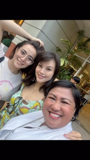 Carmen Soo Instagram - Throwback to June 2023 when I visited Manila and caught up with @cristinereyes and @bigbadbawang 
Happy Birthday Cristine!!
Wishing you love, peace and laughter everyday ♥️