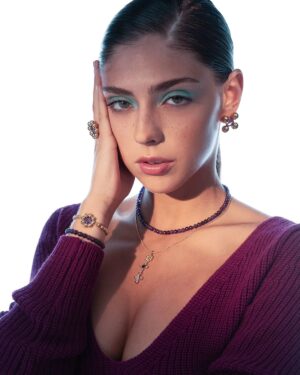 Carmen Arrufat Instagram - More from @vanidad 🌟 

FOTOGRAFÍA: @guille_sola
ESTILISMO: @onagoeree
ENTREVISTA: @_annalarcon
MAQUILLAJE: @rebecatfigueroa
Asistente de fotografía: @pmartinezph
ASISTENTE ESTILISMO: @nereanmn