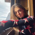 Carmen Arrufat Instagram - Primer viaje las 3 juntitas 🤍 Os adoro @paularrufatt @estrellaarrufat_ Gracias por hacerlo posible @snohotels_ @aragonhills 🥹