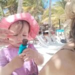 Carmen Becerra Instagram – Chequereteo time con mi chirris y la comadre @marianapob90 . Felicidad total ! 💕🤘🏻 

#familytime #lovemoments #plimplim #happytime #ahijadabella