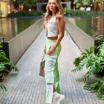 Carmen Becerra Instagram - Antes de la bendita lluvia ☔️ 🙏🏻 😎 #subdayvibes #raining #outfitoftheday #streetstyle