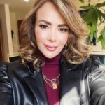 Carmen Becerra Instagram - Les mando besos , feliz jueves! 💋