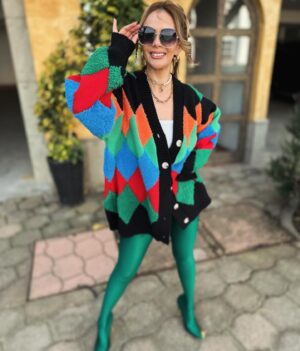 Carmen Becerra Instagram - Las primeras Pics del 2024 ! Me voy dando cuanta que tenía mucho que no publicaba 😳 por ? 🤌🏻
Amo y esperé con ansias este outfit de @shein_mex @sheinofficial 
Código : LOVES5962
Sweater: 23559523 
Legging boots: 11708674
#SHEINBoldlyLove #SHEINforall #loveshein #saveinstyle #ad