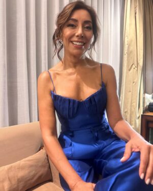 Carmen Gloria Arroyo Instagram - Makeup para mi querida @cg_arroyo 💜
Hair @karimmeplaza 
👗 @lore_flores 

#makeup #maccosmetics #kryolan #morphe #elfcosmetics #urbandecay #maquillaje #azul