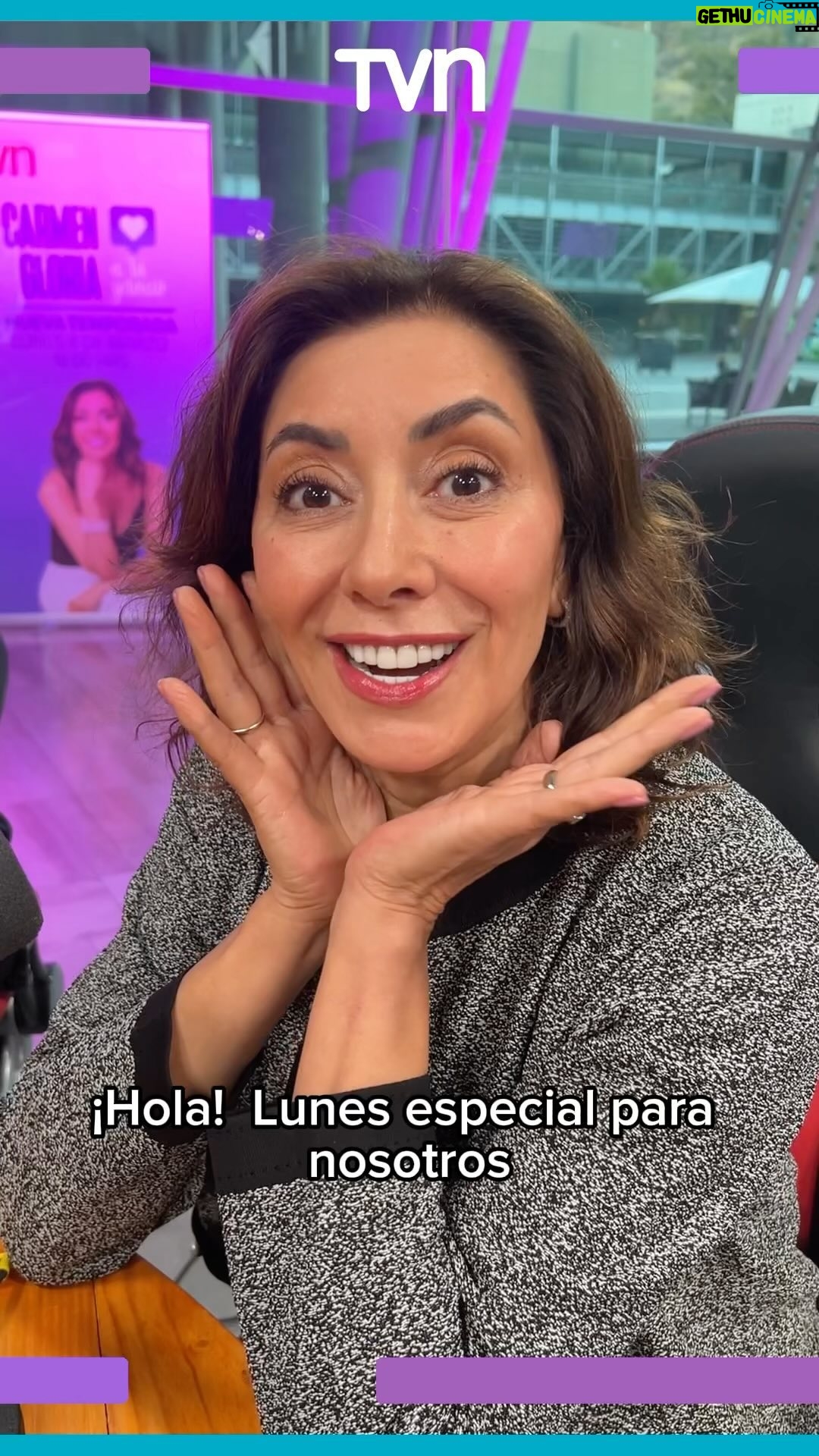 Carmen Gloria Arroyo Instagram - ¡EMPEZÓ! Ya estamos con @cg_arroyo, @roonantonio y @nicogutierrez en #CarmenGloriaReacciona 🥰❤️ Sigue la transmisión en nuestras redes sociales y comenta con #CarmenGloriaTVN ✨❤️