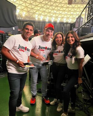 Carmen Gloria Arroyo Instagram - 🫂🇨🇱 #JuntosChileSeLevanta || Es momento de hacerse presente y levantar la V Región 💪🏻
Donaciones a la cuenta 
Banco Estado 1001-4 
RUT 65018488-2