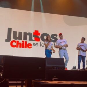 Carmen Gloria Arroyo Instagram - 🫂🇨🇱 #JuntosChileSeLevanta || Es momento de hacerse presente y levantar la V Región 💪🏻
Donaciones a la cuenta 
Banco Estado 1001-4 
RUT 65018488-2
