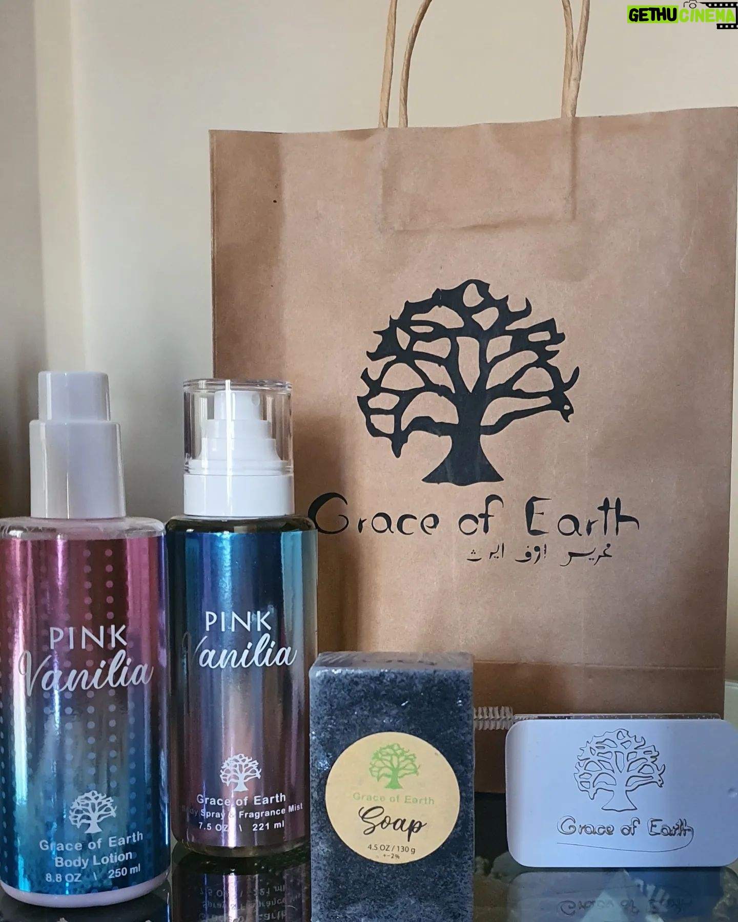 Carmen Lebbos Instagram - Lovely Gathering...With Lovely People❤️🔥 SWIPE LEFT FOR MORE⬅️ Congratulations for the amazing & down to earth @carmen_lebbos for the opening of @grace_of_earth_lb in love with the products😍 Best of luck for every step you take hbb you deserve itt♥️ #graceofearth #opening #organic #products #actress #carmenlebbos #lebanon #gemayze