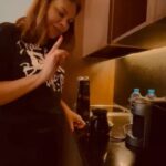 Carmen Lebbos Instagram - #صباح_الخير مع أحلى فنجان قهوة على طريقتي 😎 ومع موها حبيبة قلبي ❤️ @mahascafe @maha_emara #قهوة #كارمن_لبس