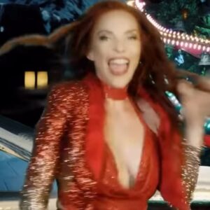 Carmit Bachar Instagram - SANTA BABY with @iamjessicasutta 💋 Can’t believe this was 2 years ago! We had fun doing this classic together… Little did y’all know Jess had a bun in the oven👼🏻 Thanks to @hansc8 for making it happen in this AR!! ❤️ Merry Xmas everyone 🎄❄️ Watch the full version on YouTube! #merryxmas #santababy #pussycatdolls