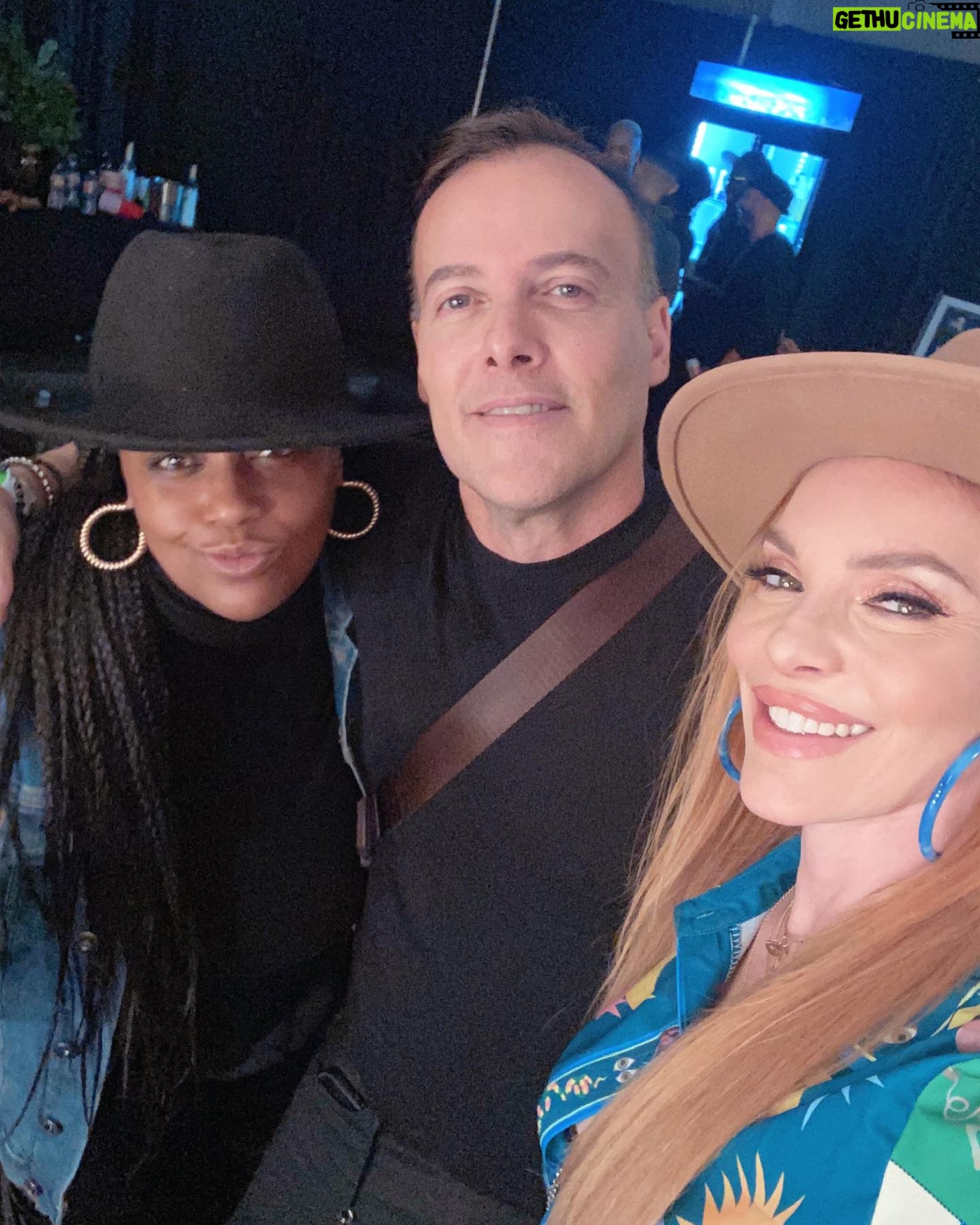 Carmit Bachar - 2.4K Likes - @ricky_martin You are one of one!
My heart is so full of joy watching you SHINE so bright✨ The show was incredible & you are magic! It was amazing to reunite with so many old friends still the same beautiful energy💕 The “Family” is real 🙌🏼
Almost 30 years later, not to mention you look and sound insane! I love you beyond💋
Was Livin La Vida Loca w/my boo @chonique who choreo with @lisetteslife & shout out to all the other choreographers & dancers who killed it up there!! Dale! @jlvn1161 📸 @leandrovco