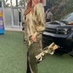 Carmit Bachar Instagram – Felt cute, still do. Not deleting😎
Vintage @ysl suit
 @pierrehardy wedge
@moschino 👜 
@karenwalker 👓 
@nonjamckenzie 
Mua @michpage 
Hair @glambyziggy 
 @glaad #glaadawards
