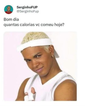 Carol Garcia Instagram - Sempre achei desrespeitoso comentar sobre o prato de comida de alguém. É constrangedor. 
O momento da refeição de alguém é sagrado e cada um sabe das necessidades do próprio corpo. 
Nos casos de compulsão alimentar oriundos de dificuldades emocionais e psicológicas, o seu comentário fica ainda mais grosseiro e indelicado.
Não devemos ser invasivos nos processos de ninguém. 

PAREM DE SER DESELEGANTES, DESRESPEITOSOS E INVASIVOS. 
Olhemos para a nossa saúde, para o nosso corpo, para os nossos desejos... 

———Homens estão cada vez mais egoístas, então que sejam egoístas nesse momento e olhem apenas para o prato de comida de vocês, deixem a gente em paz.

> o participante do BBB, que é chamado no diminutivo (o que combina perfeitamente) está inadequado em diversas questões – porém, sempre é relacionado a uma mulher... não é por acaso – é assim que é – homens se acham proprietários dos corpos femininos... mesmo os corpos de pessoas que não lhe deram nenhuma confiança, afinal, eles tem o delírio de que são os donos de tudo. 

“que isso, boa de boca”
“magra de ruim, como que nem homem”
“vai comer de novo? vai engordar hein”
“que prato de peão é esse?”
 #bbb #rodriguinho #compulsaoalimentar #respeitoaoproximo #sacocheio