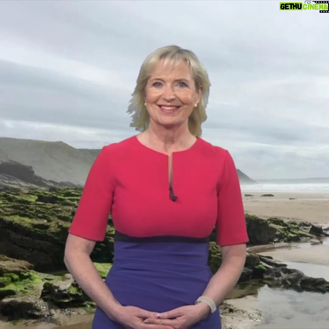 Carol Kirkwood - 1.8K Likes - Good morning. Hope you had a lovely weekend ❤️❤️xxx
