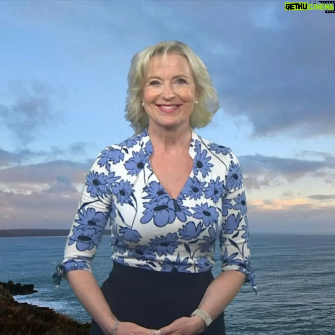 Carol Kirkwood - 2.3K Likes - Good morning ❤️❤️xxx