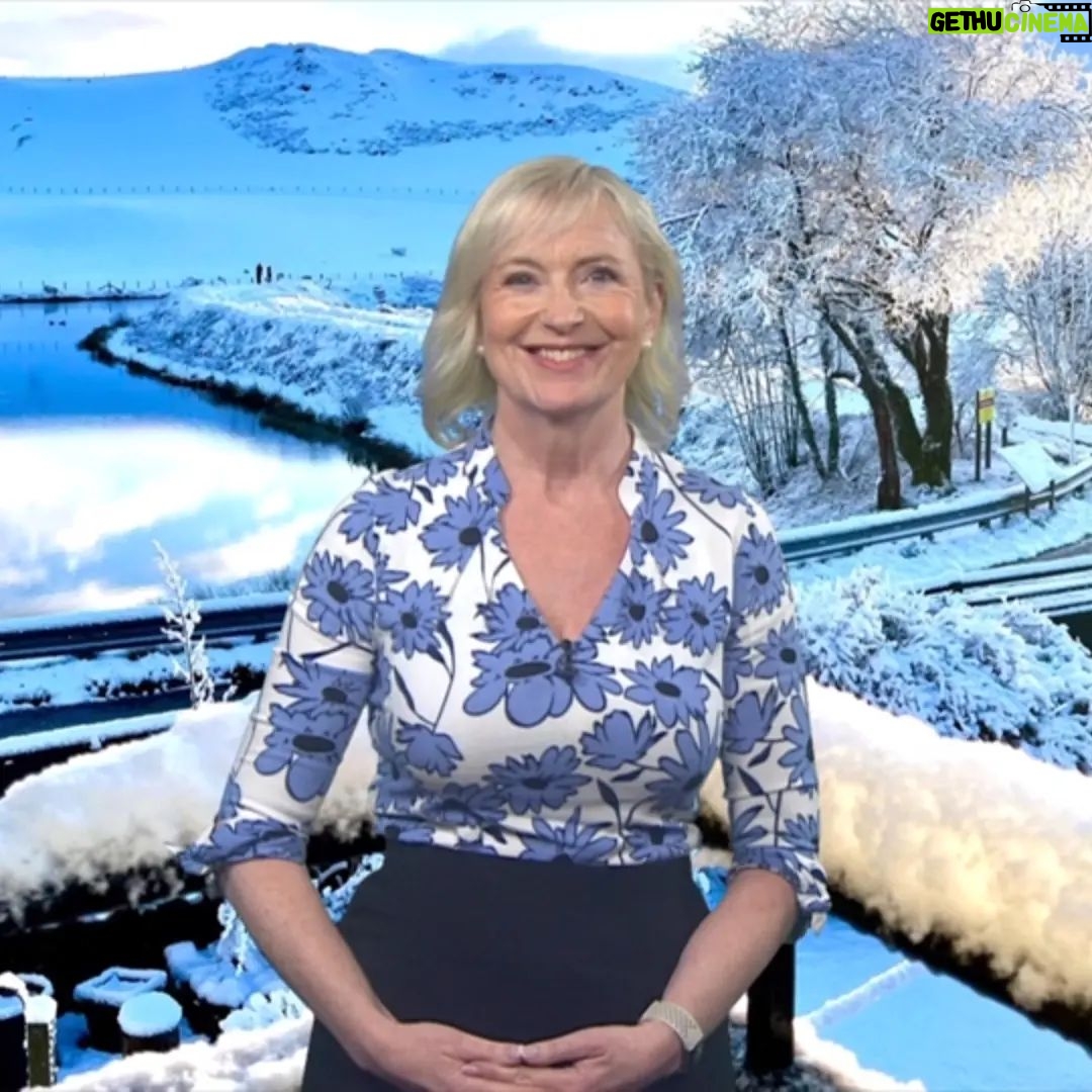 Carol Kirkwood - 1.9K Likes - Good morning ❤️❤️xxx