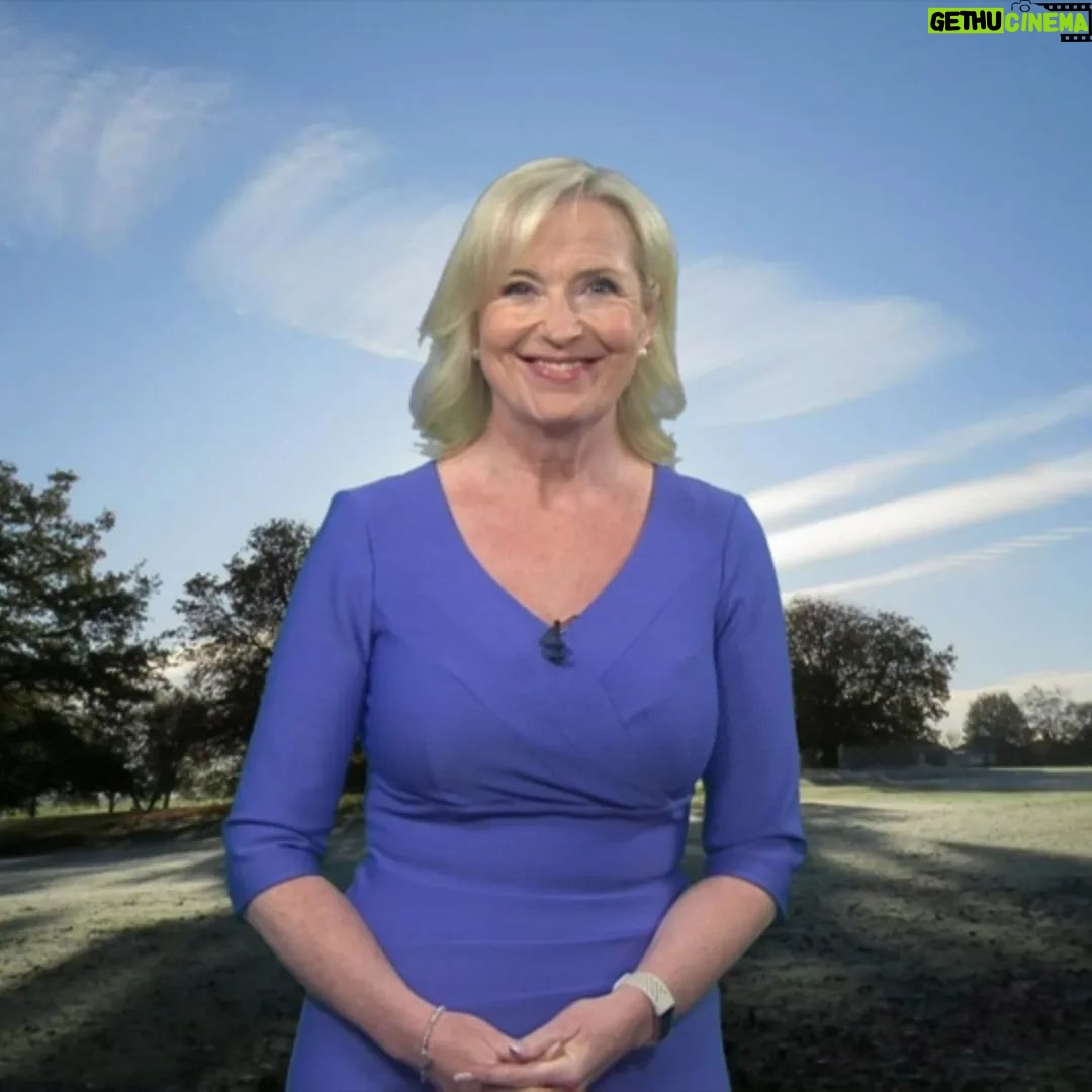 Carol Kirkwood - 2.5K Likes - Good morning ❤️❤️xxx