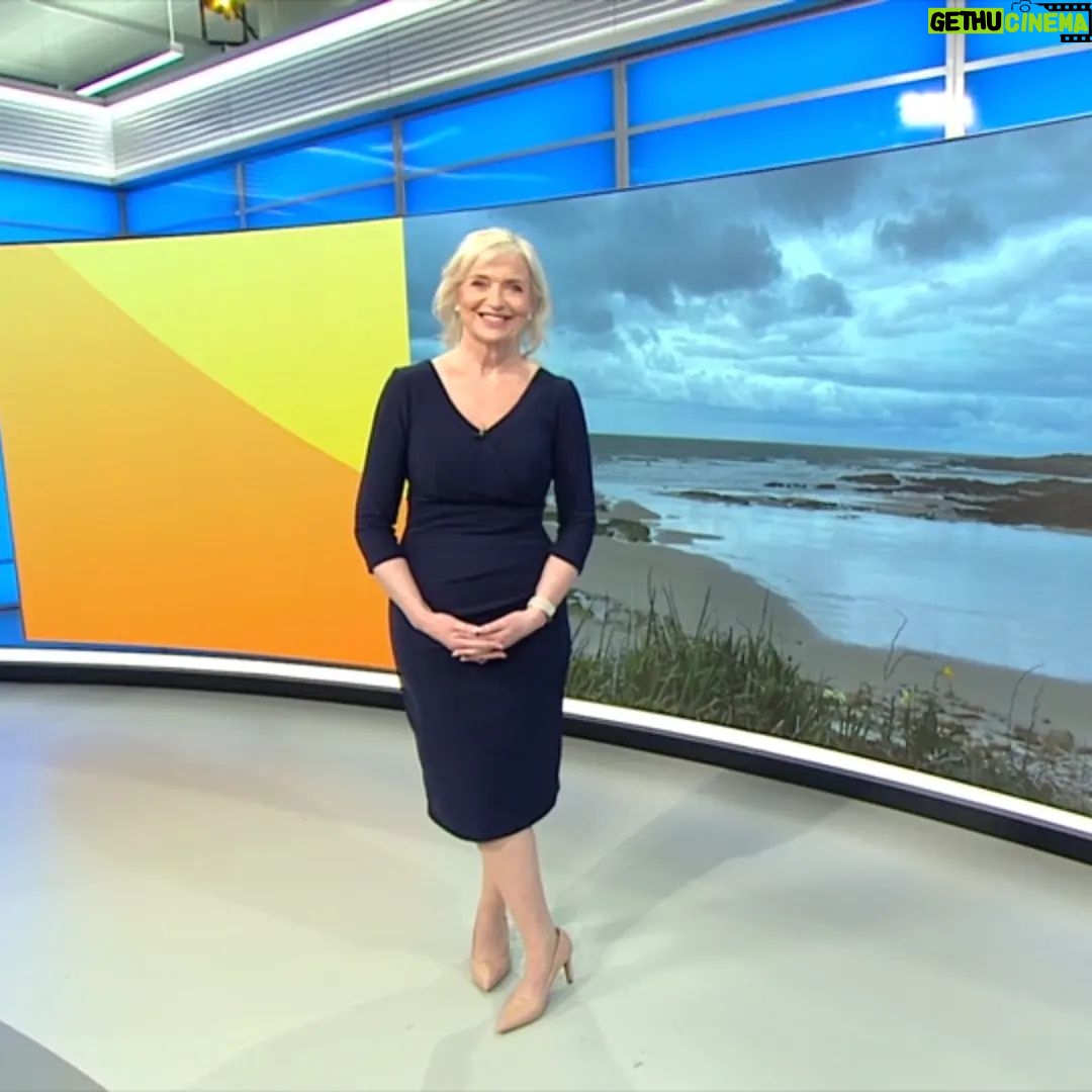 Carol Kirkwood - 1.9K Likes - Good morning ❤️❤️xxx