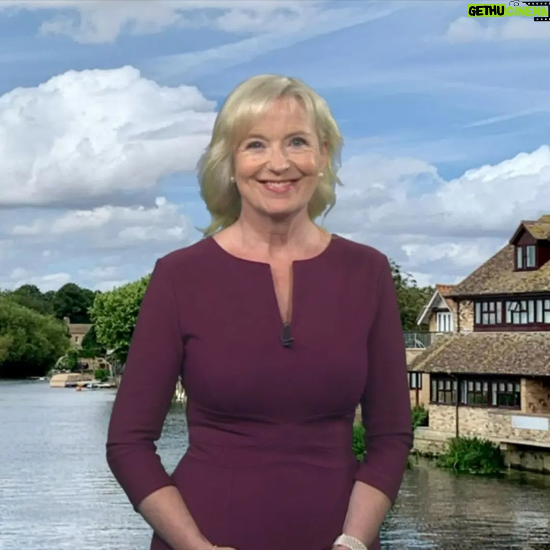Carol Kirkwood - 2.2K Likes - Good morning ❤️❤️xxx