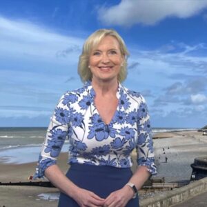 Carol Kirkwood Instagram - Good morning ❤️❤️xxx
