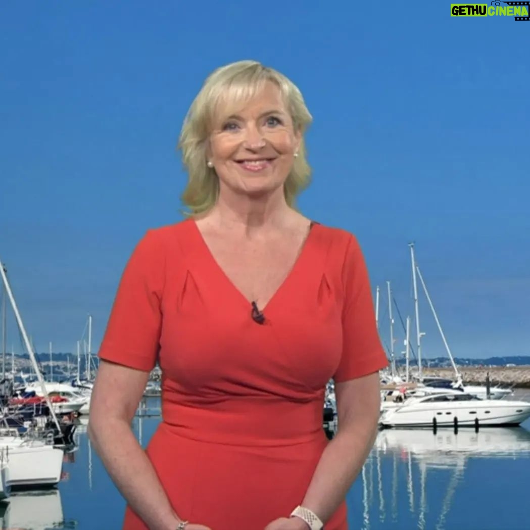 Carol Kirkwood - 2.1K Likes - Good morning ❤️❤️xxx