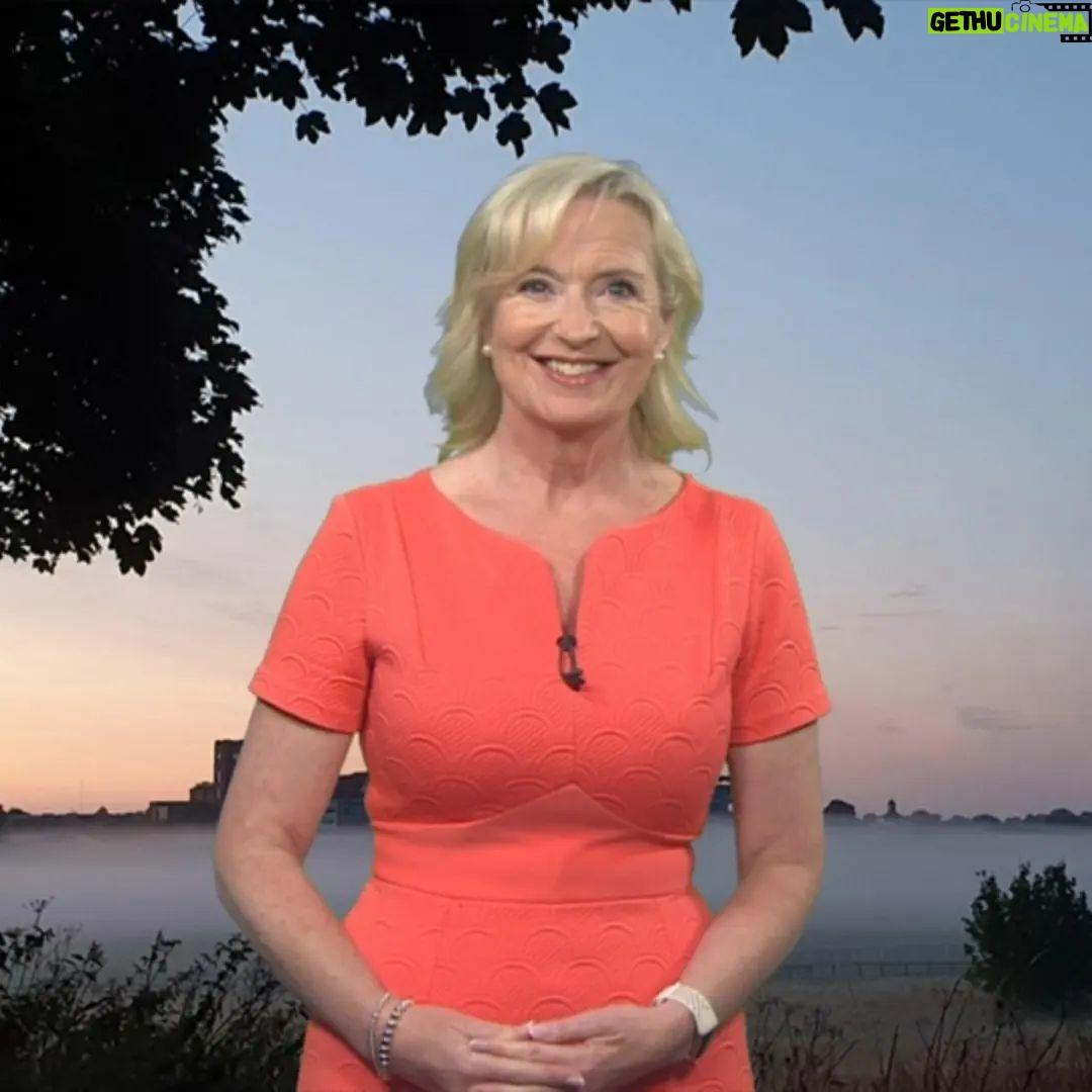 Carol Kirkwood - 1.9K Likes - Good morning ❤️❤️xxx