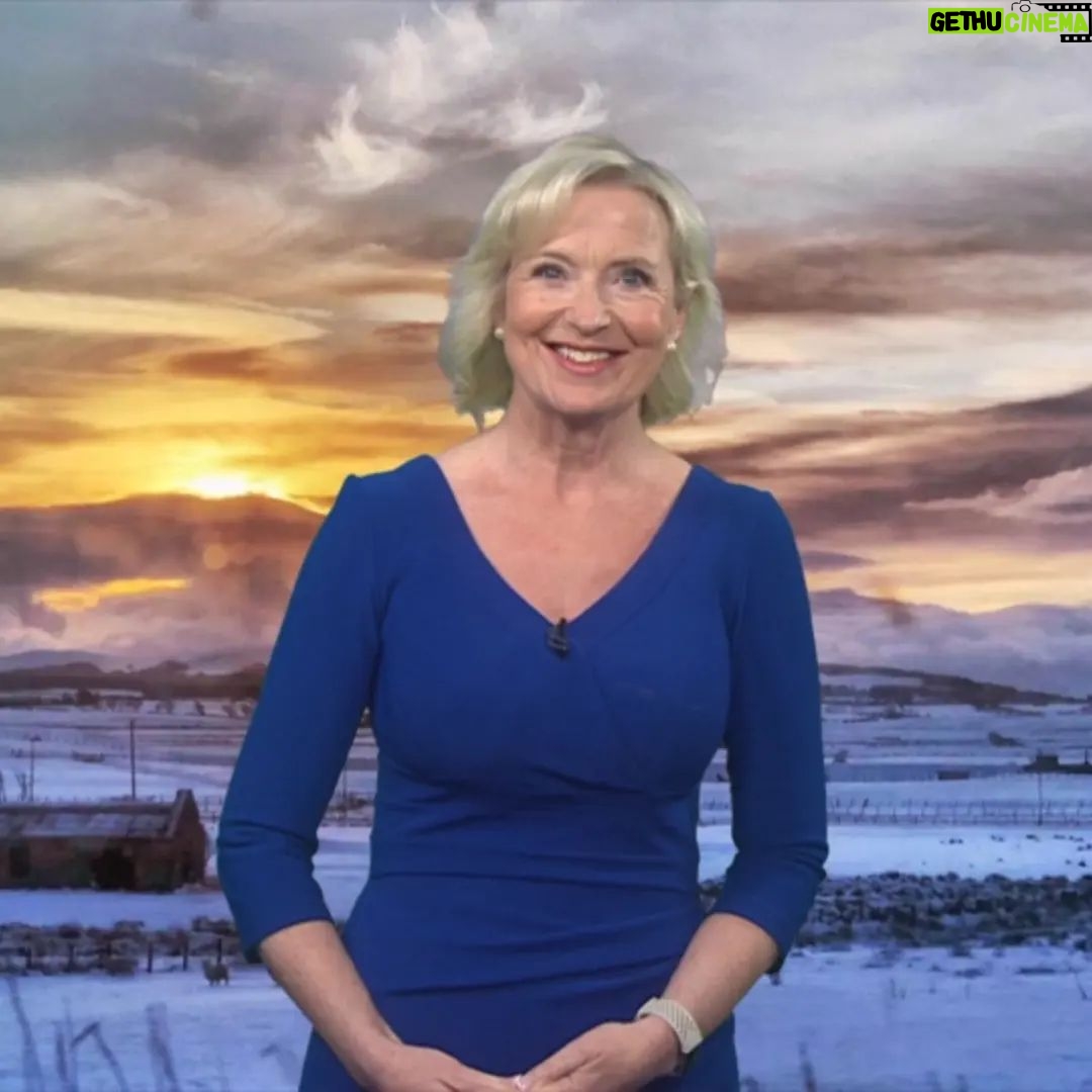 Carol Kirkwood - 3.2K Likes - Good morning ❤️❤️xxx