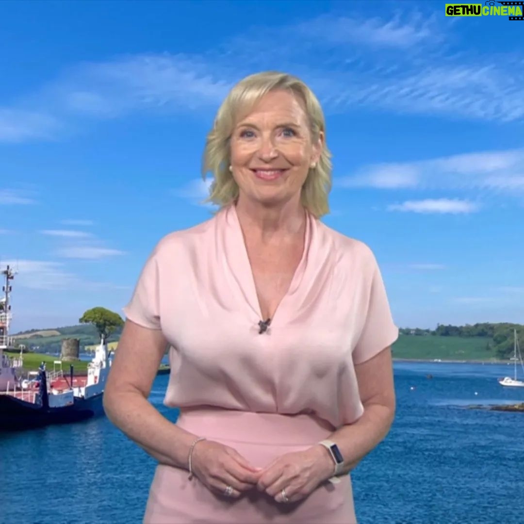 Carol Kirkwood - 1.9K Likes - Good morning ❤️❤️xxx