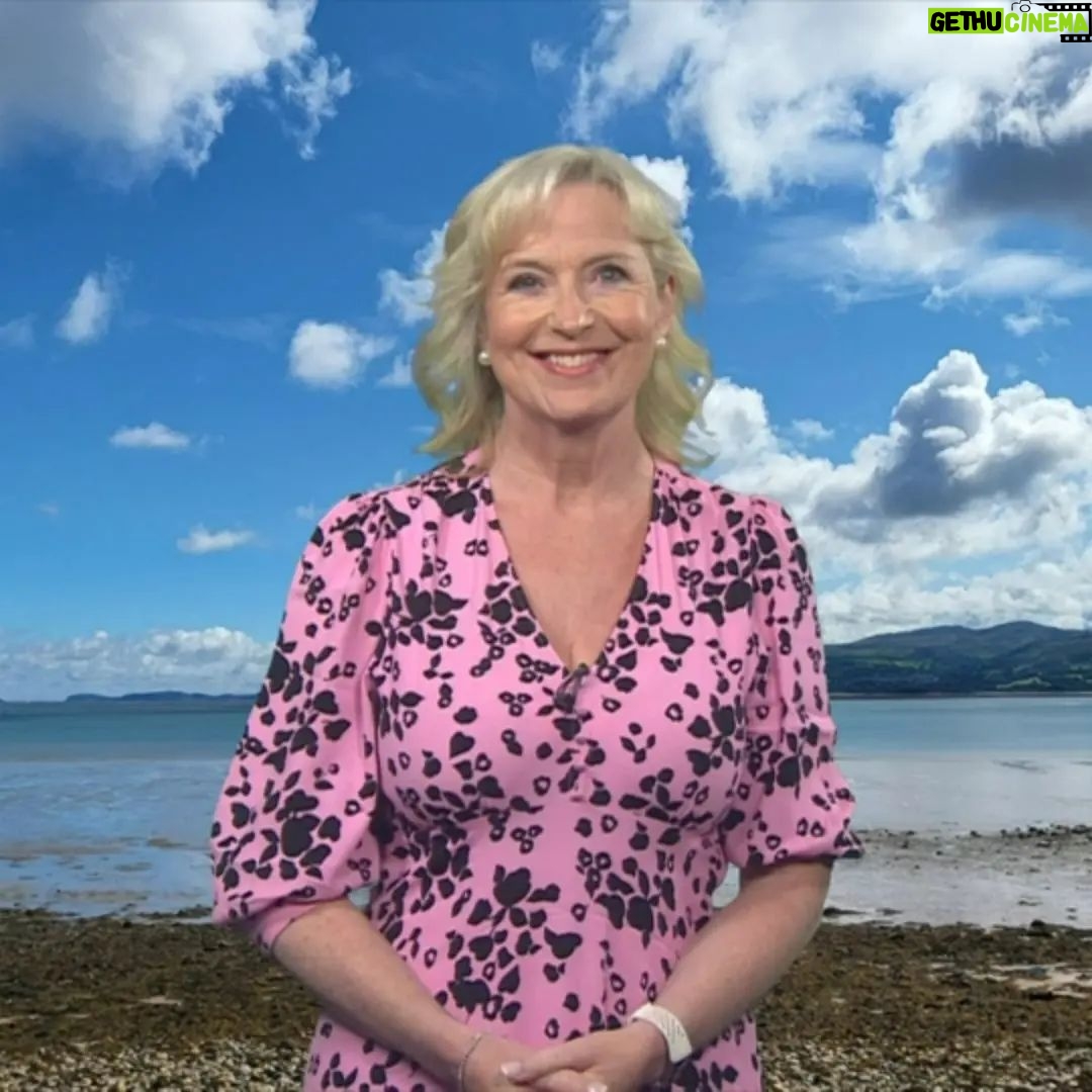 Carol Kirkwood - 1.9K Likes - Good morning ❤️❤️xxx