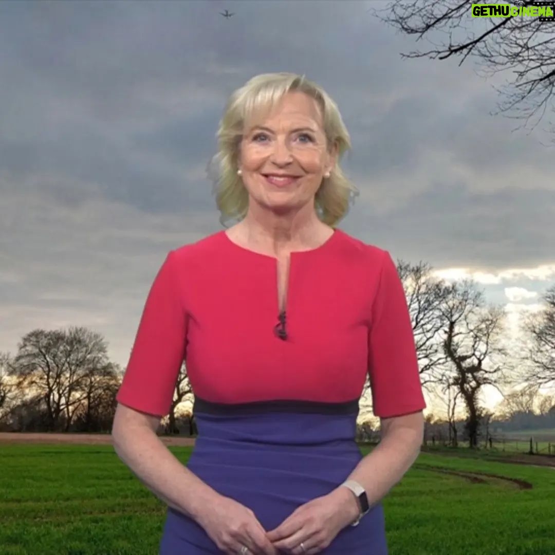 Carol Kirkwood - 1.8K Likes - Good morning ❤️❤️xxx