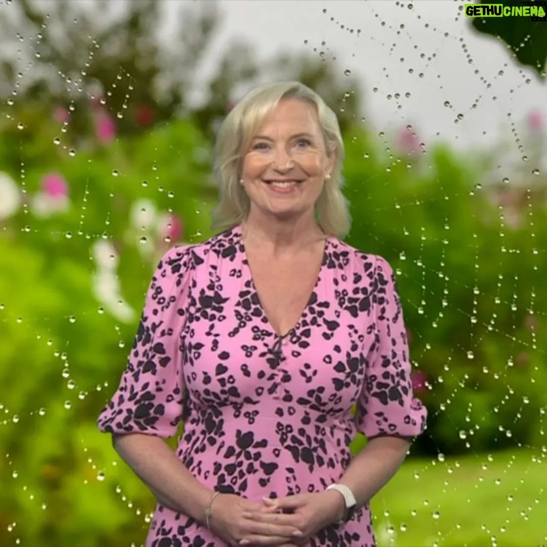 Carol Kirkwood - 2K Likes - Good morning 🕸❤️❤️xxx