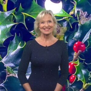 Carol Kirkwood Instagram - Merry Christmas! Hope you and yours have a wonderful day ❤️❤️🎄🎉🥂xxx