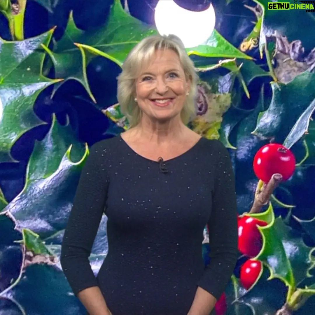 Carol Kirkwood - 3.9K Likes - Merry Christmas! Hope you and yours have a wonderful day ❤️❤️🎄🎉🥂xxx