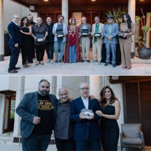Carol Rovira Instagram - Cócteles y Chupitos con la Dama de Elche🐦‍🔥
en @seriesnostrum 
Un sueño cumplido😎
.
.
.
Gracias @cjnavas por ser el mejor anfitrión🍽️
Gràcies @marcsirisi por el flash en la cara📸