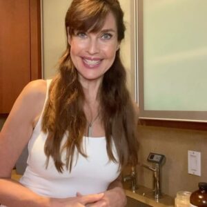 Carol Alt Instagram - #FoodieFriday delights! Today, I am excited to share my recipe that’s my sister’s all-time favorite with you all. Get ready to indulge in a mouthwatering culinary experience! 🍽️💫 #RecipeLove #fbf #tgif #eatraw