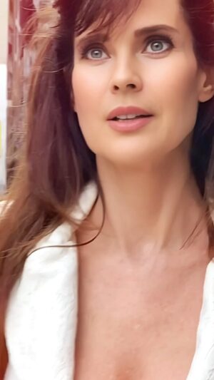 Carol Alt Instagram - Spring has sprung! 🌸 Time to soak up the beauty of the season. #springvibes #enjoyingtoday #spring #enjoy #enjoylife