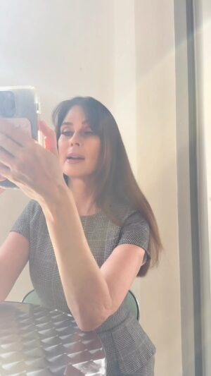 Carol Alt Instagram - Busy #shoes #tuesday in my kitty heels #location @ezstudios